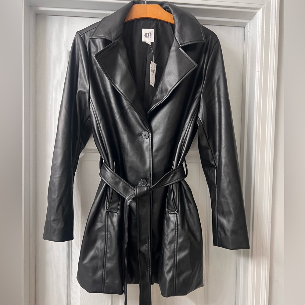 Gap Black Faux Leather Belted Jacket Sz Medium outerwear/ workday/ timeless